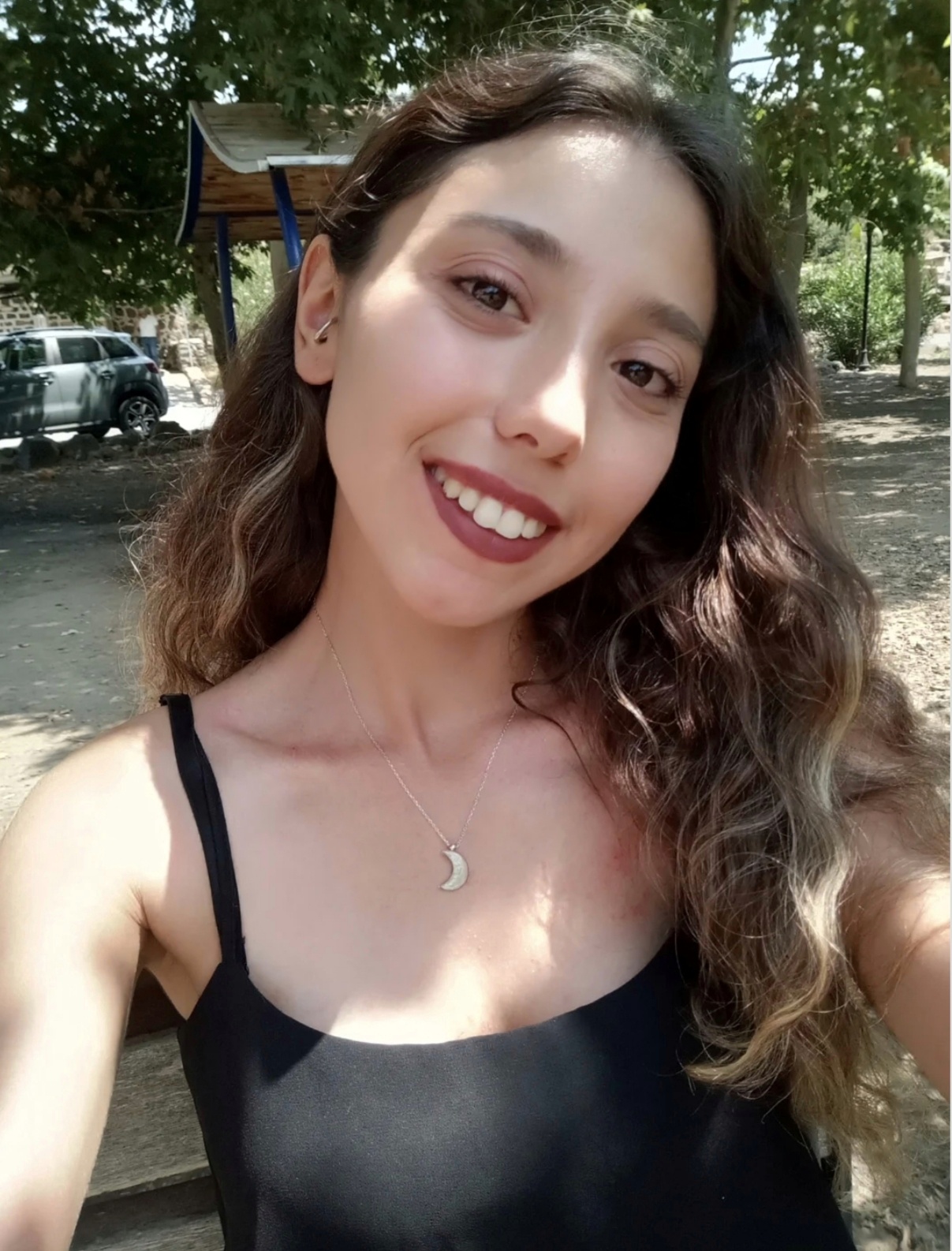 Aybike Kazak kapak fotoğrafı